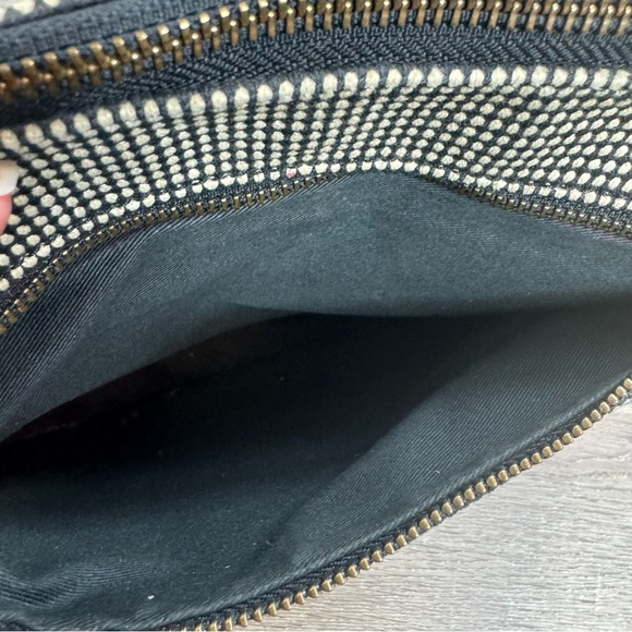 Fossil Kinely Crossbody Bag Leather and Textile Checkered Black & White - Picture 4 of 13